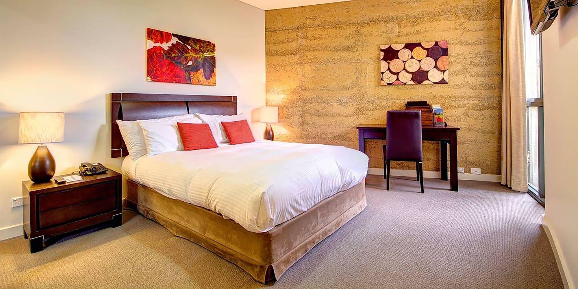 บัลโกว์นี เอสเตท ไวน์ยาร์ด รีสอร์ตแอนด์สปา Hotel ยาร์ราเกลน ภายนอก รูปภาพ A bedroom at the hotel