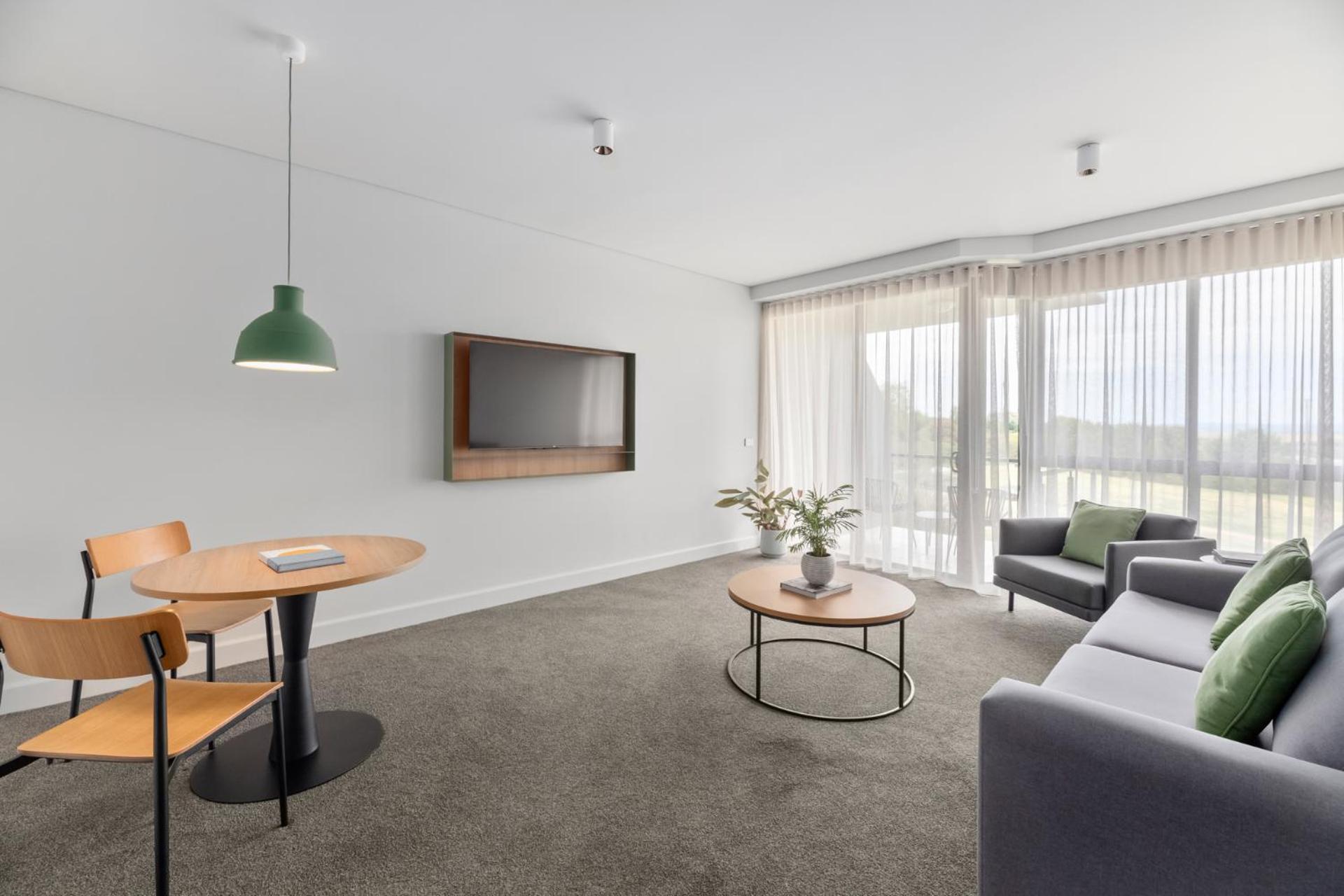 บัลโกว์นี เอสเตท ไวน์ยาร์ด รีสอร์ตแอนด์สปา Hotel ยาร์ราเกลน ภายนอก รูปภาพ A staged apartment